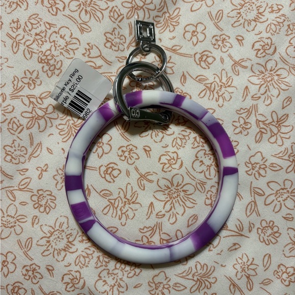 Key ring - Picture 2 of 2